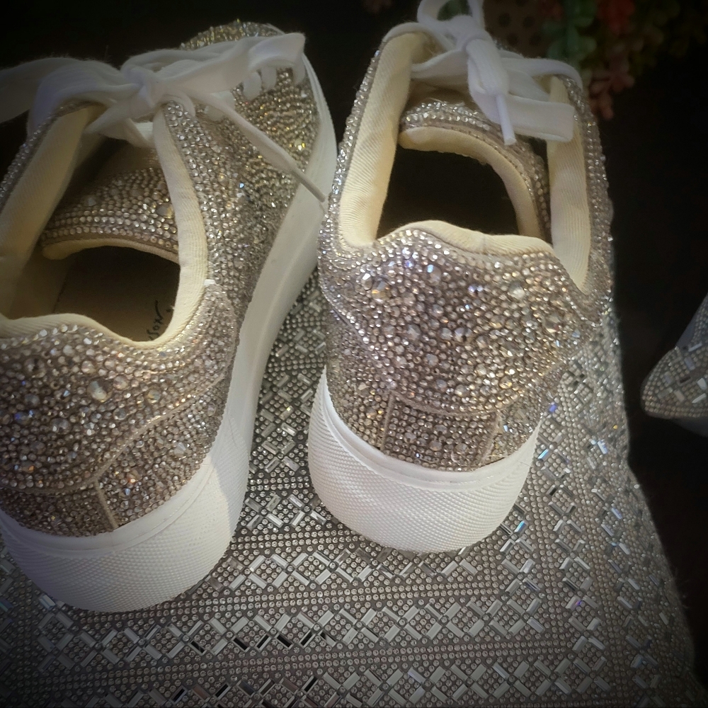 Sydney-Betsey Johnson shoes gold